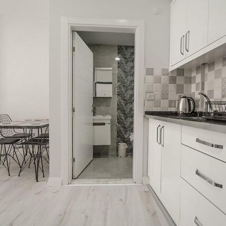 Charming And Central Flat Near Beach In Muratpasa Lägenhet Antalya Exteriör bild